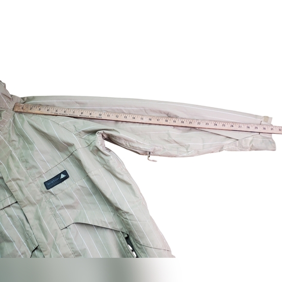 Men's Burton Dryride Snowboard Jacket. Tan w/ white pinstripes. SMALL - Picture 12 of 15